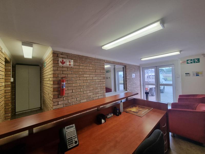 To Let commercial Property for Rent in Sidwell Eastern Cape